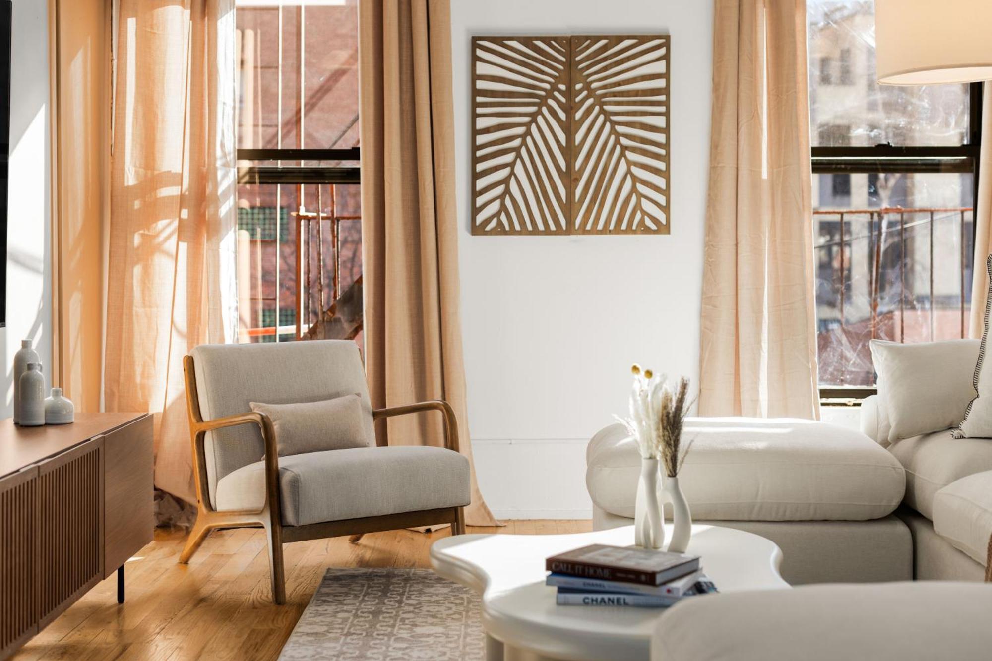 Stylish And Spacious 3 Bdr Unit In Dumbo Nyc *